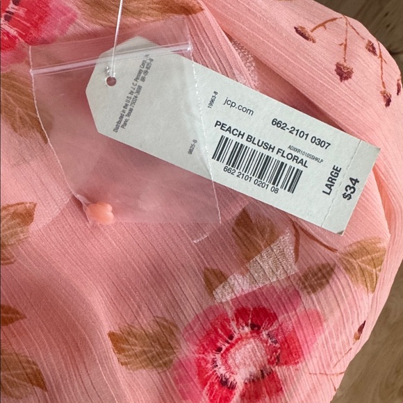 Floral Ruffle Blouse - Picture 4 of 4